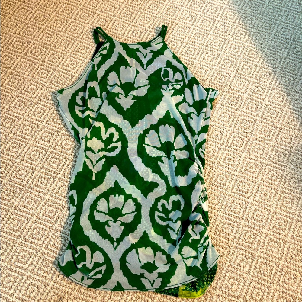 New. Reversible top